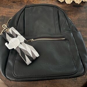 Black Altar’d state bag